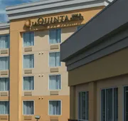 La Quinta Inn & Suites by Wyndham Lynchburg at Liberty Univ. hotel detail image 4