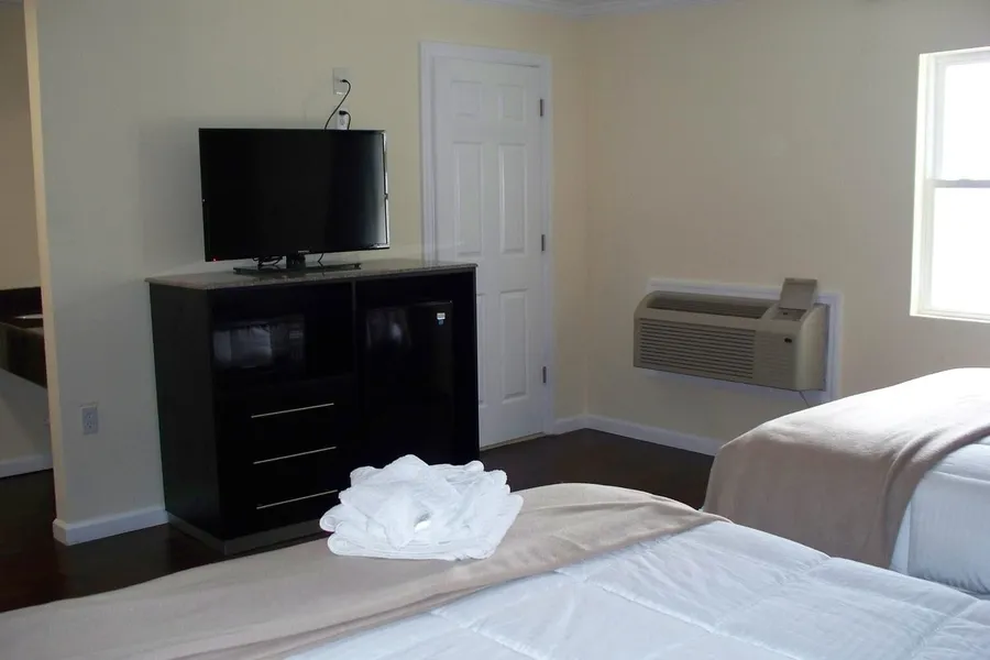 Budget Inn And Suites hotel detail image 6
