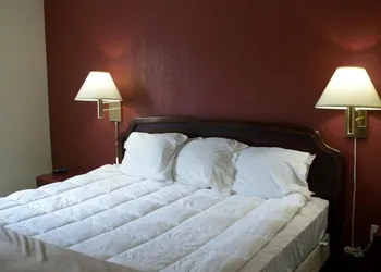 Budget Inn And Suites hotel thumbnail 8