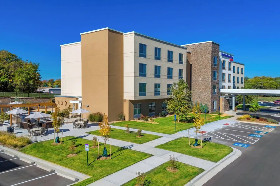Fairfield Inn & Suites Leavenworth hotel detail image 2