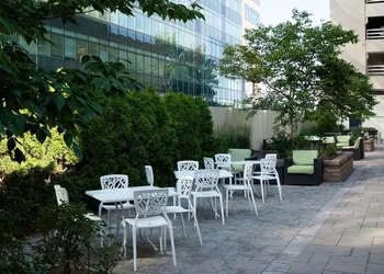 DoubleTree by Hilton Hotel Cleveland Downtown - Lakeside hotel thumbnail 3