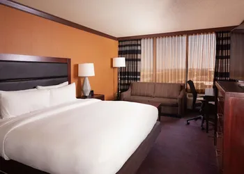 DoubleTree by Hilton Hotel Cleveland Downtown - Lakeside hotel thumbnail 8