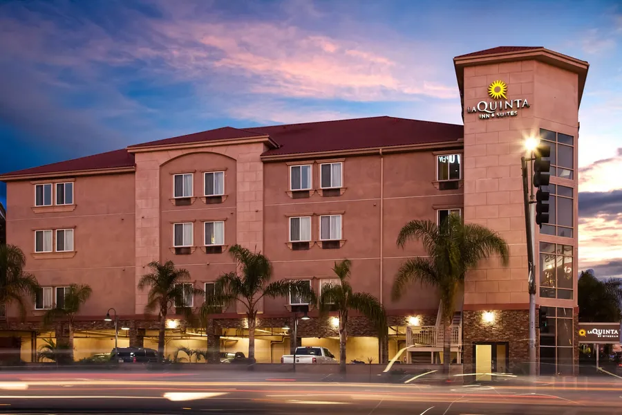 La Quinta Inn & Suites by Wyndham Inglewood hotel detail image 2