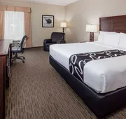 La Quinta Inn & Suites by Wyndham Inglewood hotel detail image 7