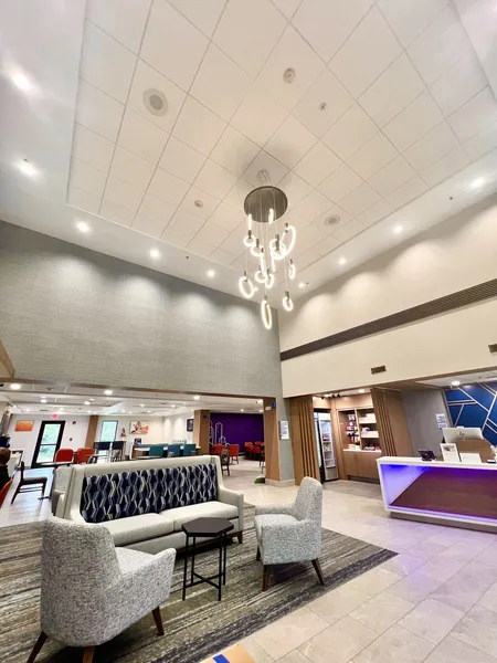 Holiday Inn Express Madison by IHG hotel detail image 6