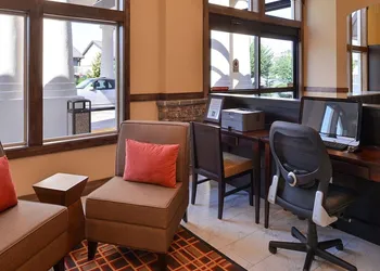 Quality Inn & Suites Tacoma Seattle hotel thumbnail 7