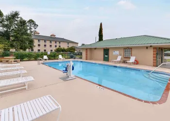 Magnuson Hotel Wildwood Inn hotel thumbnail 4