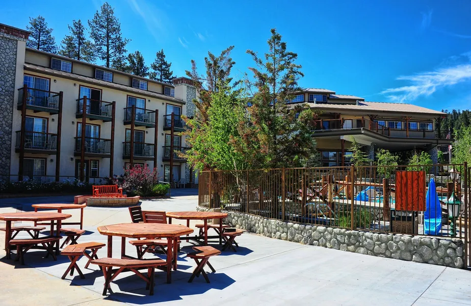 Holiday Inn Resort The Lodge At Big Bear Lake by IHG hotel detail image 2