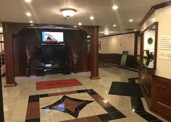 Ramada by Wyndham Albert Lea hotel thumbnail 8