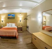 Glenwood Springs Cedar Lodge hotel detail image 4