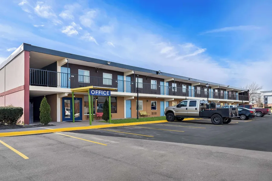 Americas Best Value Inn Danville hotel detail image 2