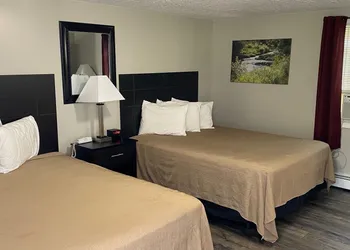The New Lantern Motel hotel thumbnail 3