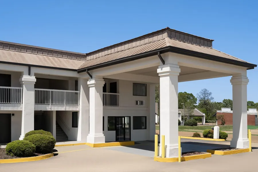 Days Inn & Suites by Wyndham Byram hotel detail image 2