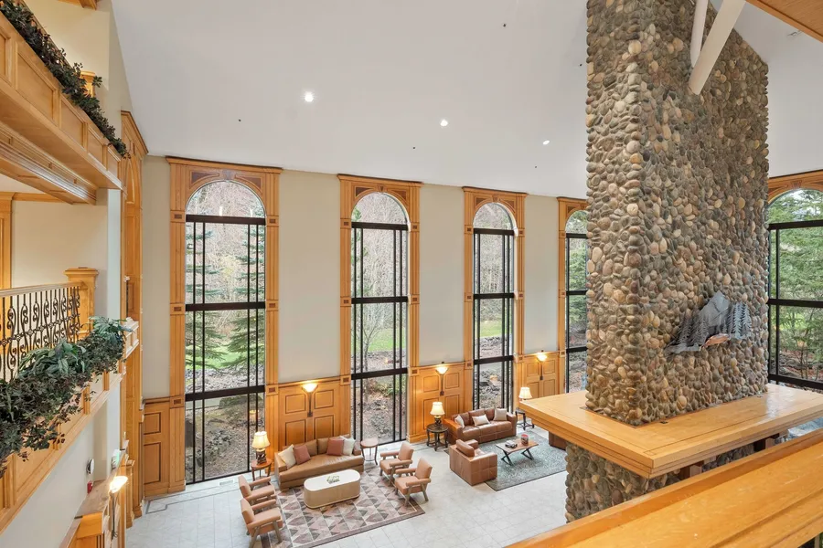 Bonneville Hot Springs Resort & Spa hotel detail image 6