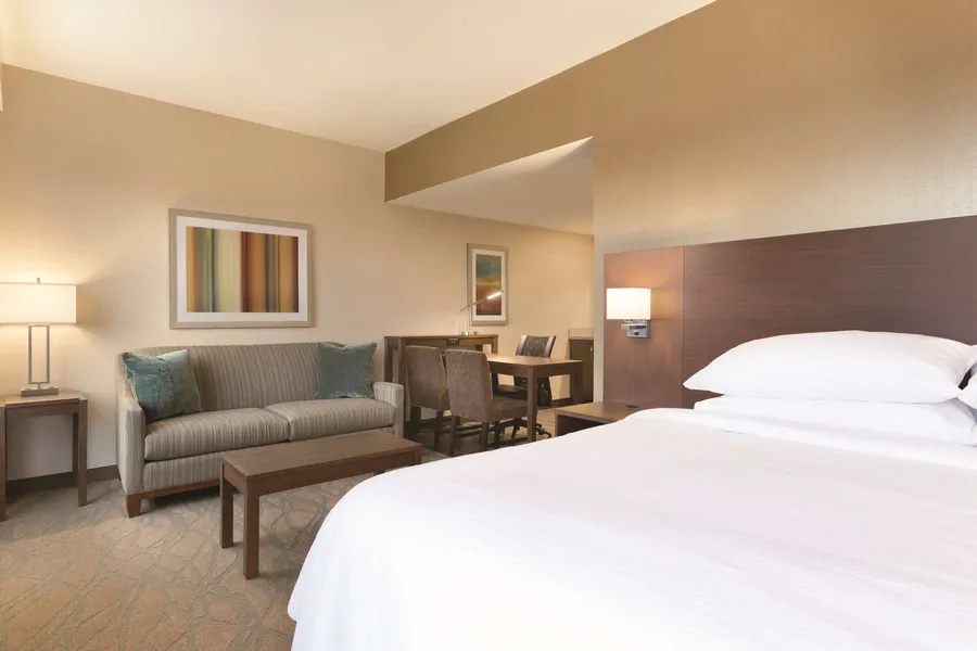 Embassy Suites by Hilton Akron Canton Airport hotel detail image 6