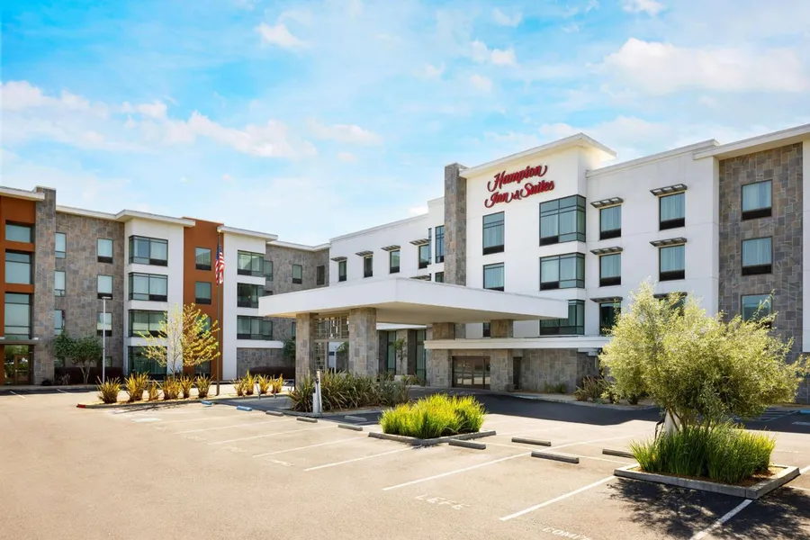 Hampton Inn & Suites Napa hotel detail image 2