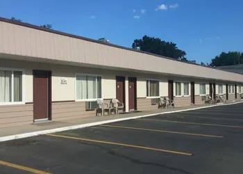 Shoreline Resort hotel thumbnail 5