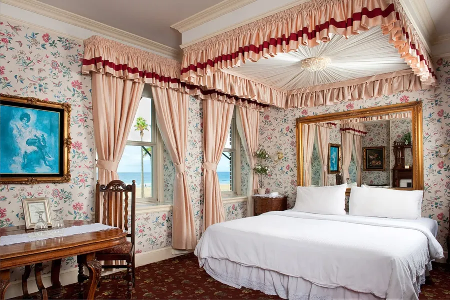 Dorymans Oceanfront Inn hotel detail image 6