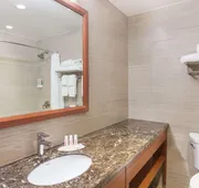 Ramada by Wyndham Flushing Queens hotel detail image 5