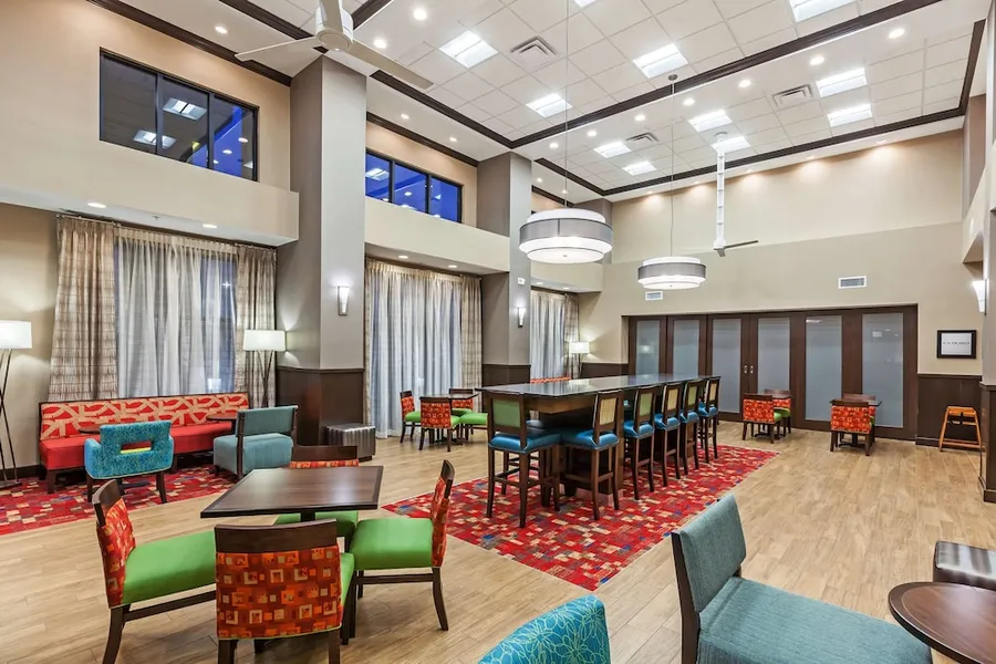Hampton Inn & Suites Claremore hotel detail image 6