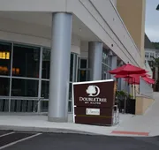 Doubletree By Hilton Reading hotel detail image 3