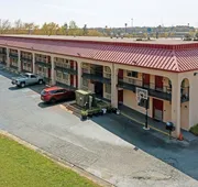 Regency Inn & Suites hotel detail image 4