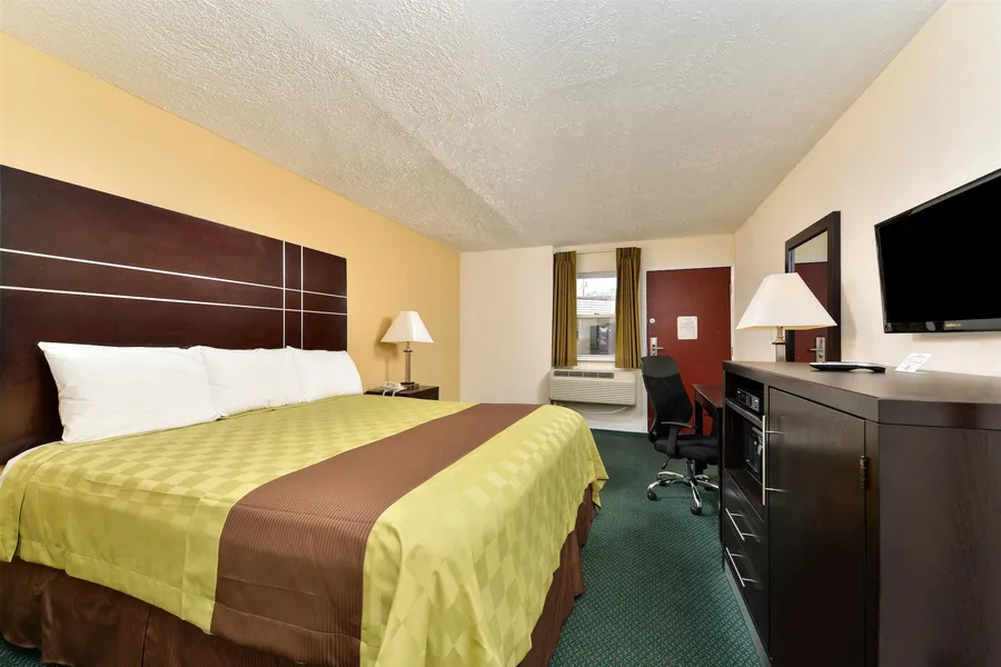 Americas Best Value Inn Port Jefferson Station Long Island hotel detail image 2