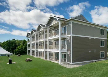 Steele Hill Resorts hotel thumbnail 3