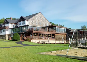 Steele Hill Resorts hotel thumbnail 6