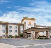 Comfort Suites Redding - Shasta Lake hotel detail image 3