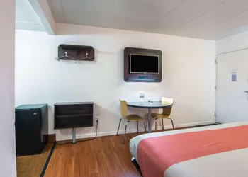 Motel 6-Glassboro NJ - Rowan University hotel thumbnail 4