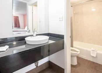 Motel 6-Glassboro NJ - Rowan University hotel thumbnail 7