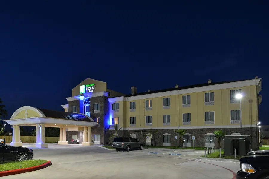 Holiday Inn Express & Suites Houston NW - Tomball Area by IHG hotel detail image 2