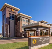La Quinta Inn & Suites by Wyndham Wichita Falls - MSU Area hotel detail image 5