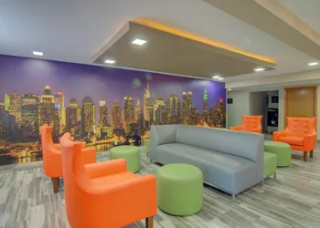 Westbridge Inn & Suites hotel thumbnail 4
