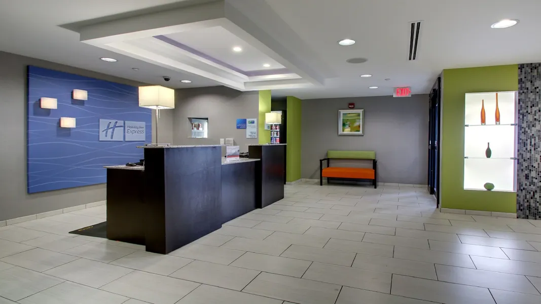 Holiday Inn Express & Suites Jackson Downtown - Coliseum by IHG hotel detail image 2