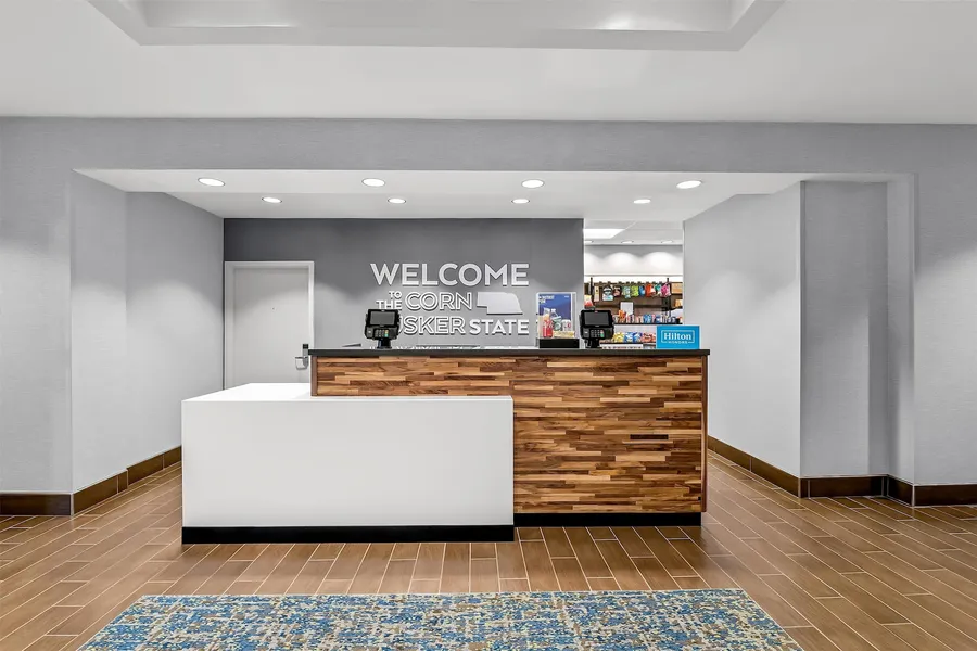 Hampton Inn Omaha/West Dodge Road (Old Mill) hotel detail image 6