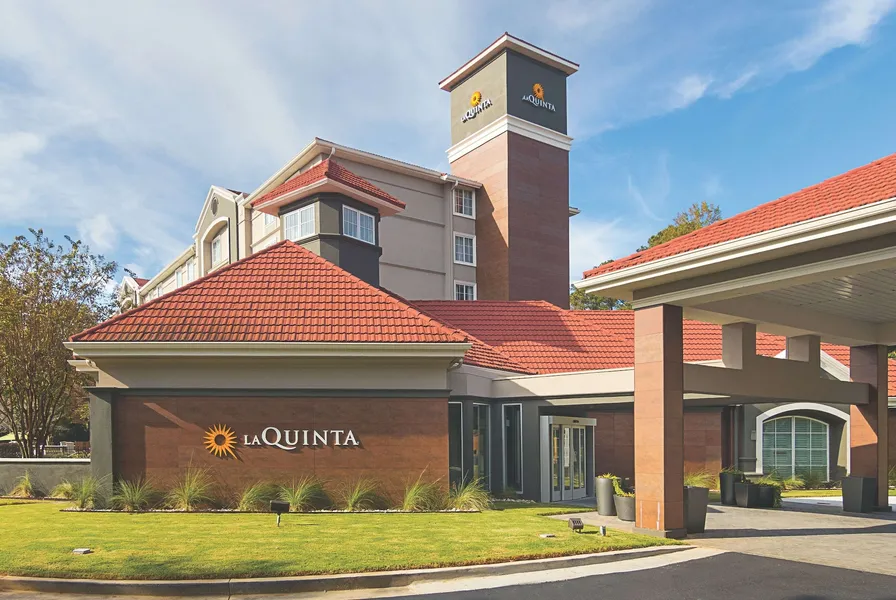 La Quinta Inn & Suites by Wyndham Atlanta Conyers hotel detail image 2