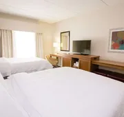 Hampton Inn & Suites Pittsburgh/Harmarville hotel detail image 7