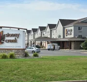 Cedar Creek Hotel Wausau - Rothschild hotel detail image 4