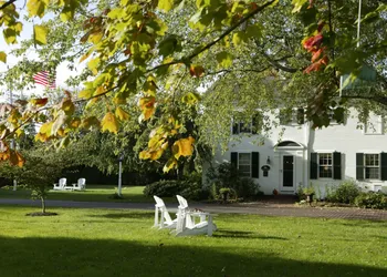 Captain's House Inn hotel thumbnail 5