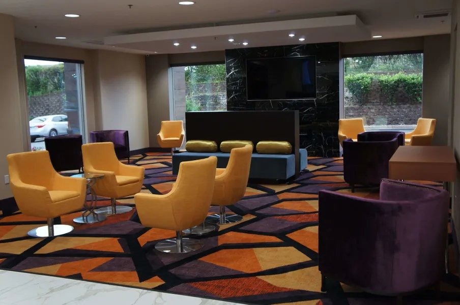 La Quinta Inn & Suites by Wyndham Branson hotel detail image 6