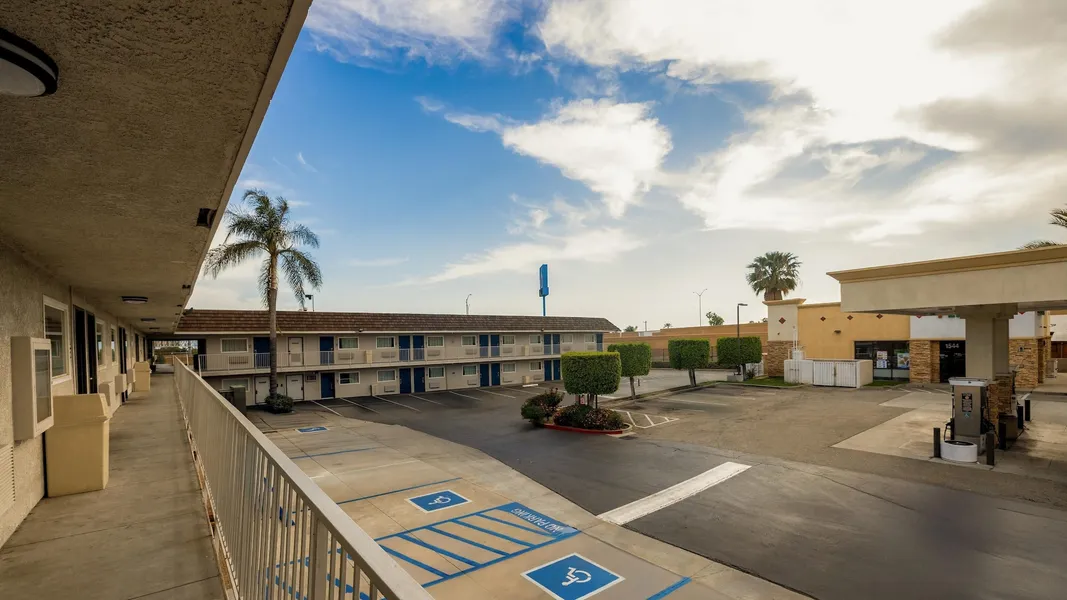 Motel 6 Ontario, CA - Airport hotel detail image 2