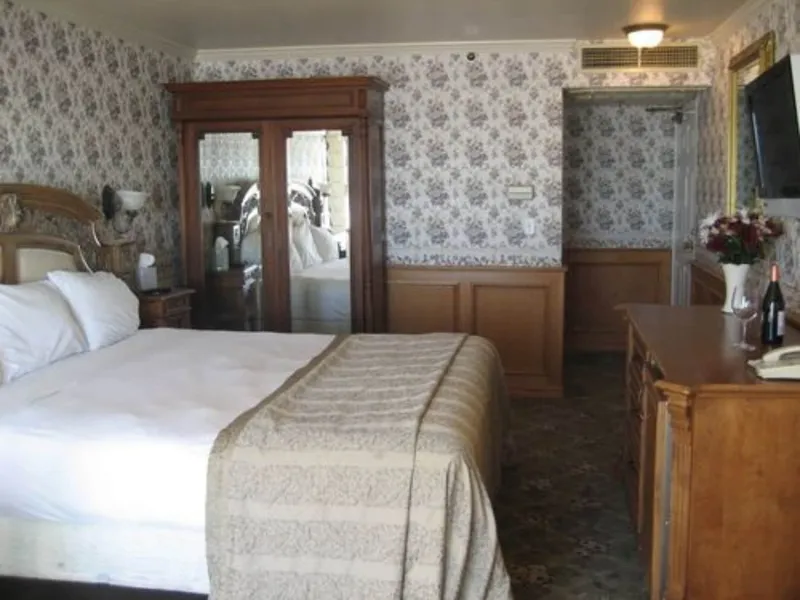 Inn On The Beach hotel detail image 6