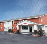 Howard Johnson by Wyndham New Braunfels hotel detail image 7