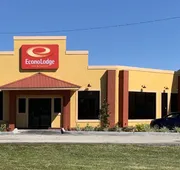 Econo Lodge Inn & Suites Maingate Central hotel detail image 3