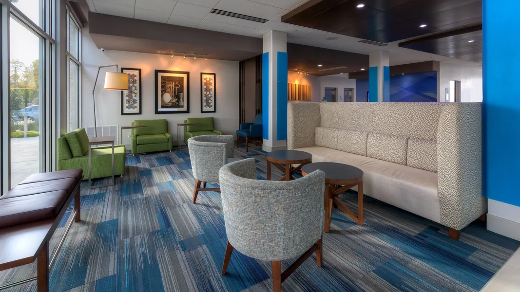 Holiday Inn Express & Suites Tulsa Midtown by IHG hotel detail image 6