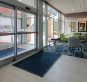 Holiday Inn Express & Suites Tulsa Midtown by IHG hotel detail image 7