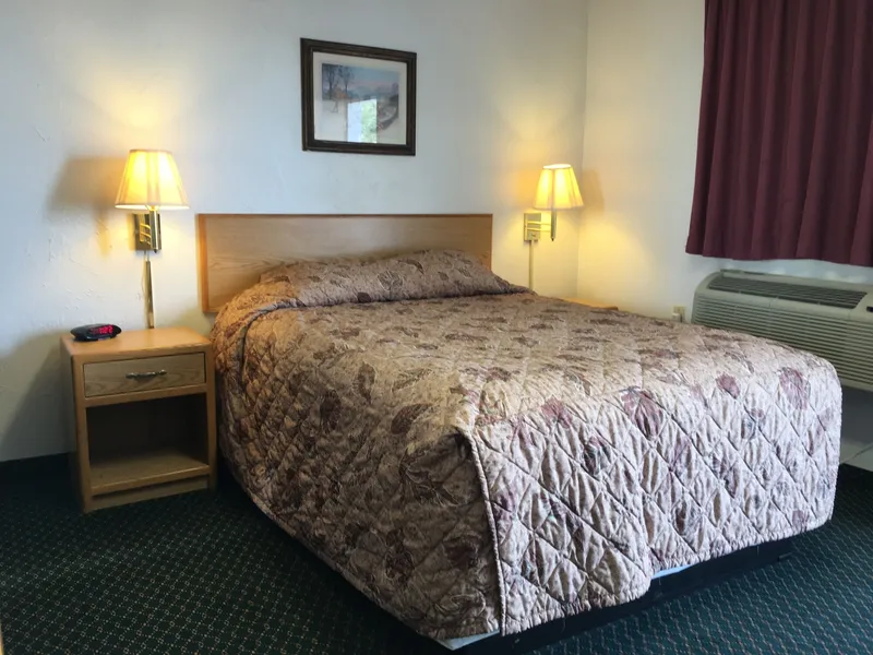 Umatilla Inn and Suites hotel detail image 6
