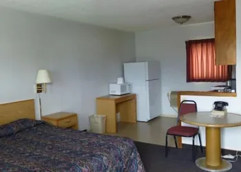 Umatilla Inn and Suites hotel thumbnail 7